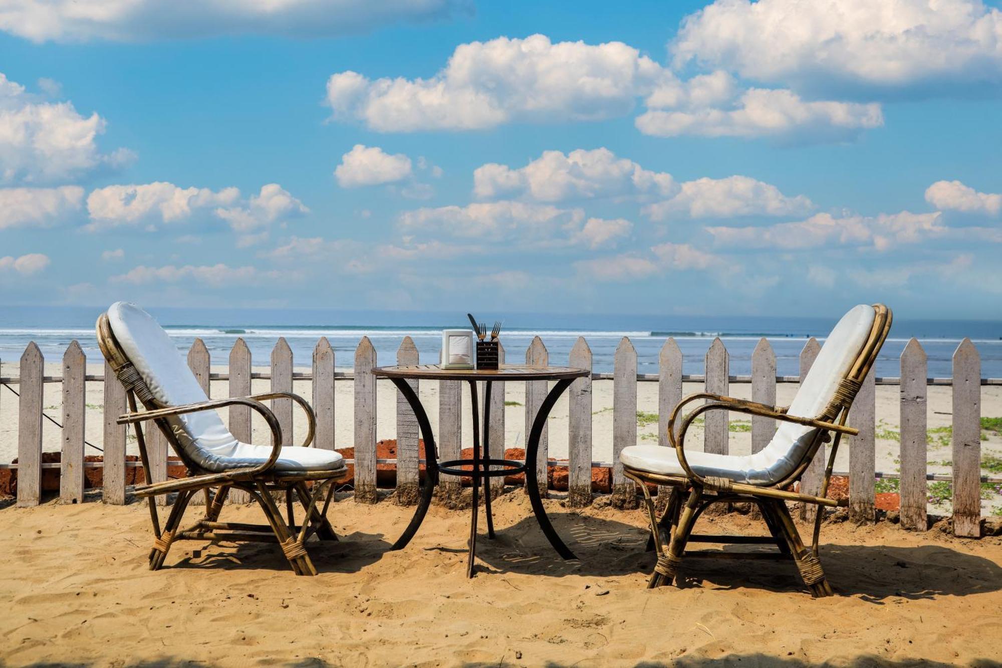 Woodpegger By The Beach, Mandrem Dış mekan fotoğraf