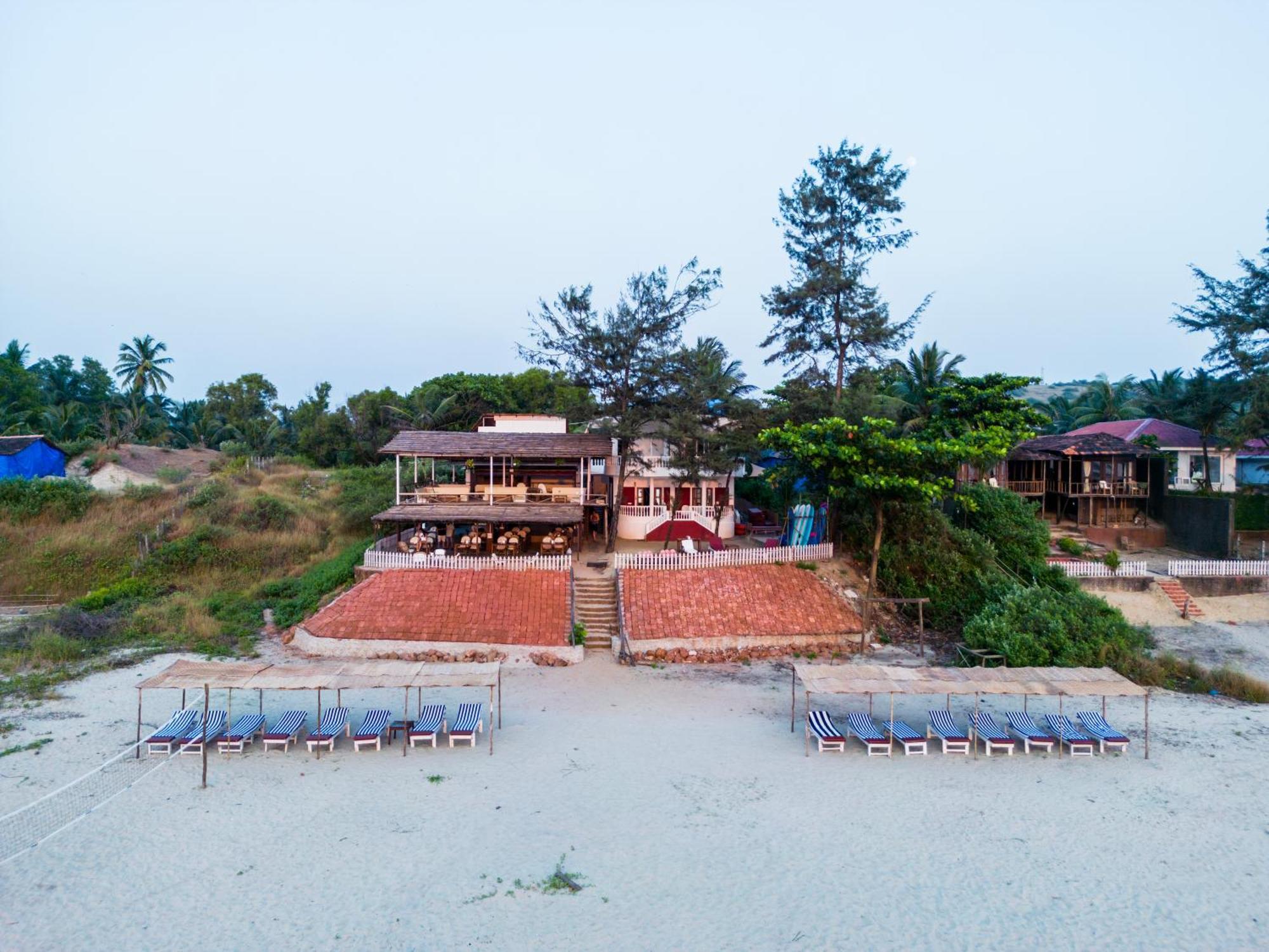 Woodpegger By The Beach, Mandrem Dış mekan fotoğraf
